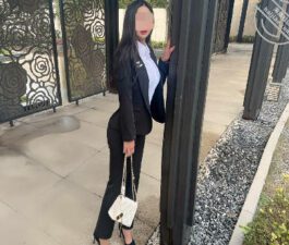 My long-legged saleswoman and I squirted all night long