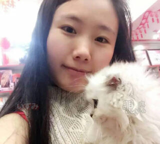 The beautiful Xiaoyue who had been dating for a long time was gang-raped after being knocked unconscious