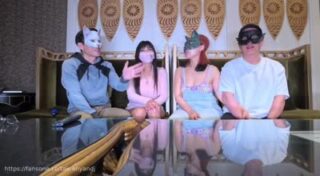 Couples’ Social Networking Yibeizi and his wife-Lara