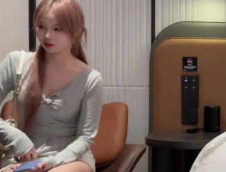 The girl I dated today was very happy at first, but then I fucked her and made her angry – Cao Changqing