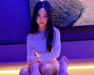 The sister in the foot bath shop experienced the technician’s daily estrus and was ruthlessly ejaculated