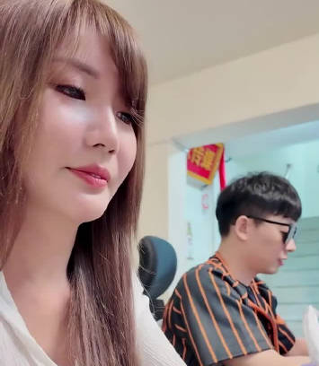 Daxiang Media DY-06 Applying to be a female employee of an AV company, looking forward to being creampied at work one day – Zhiyan