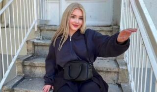 Chubby with big tits knows what an orgasm is