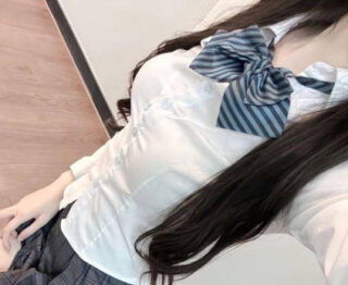 The company went bankrupt, and he became extremely unstable, so he threatened his daughter by saying he was going to jump off a building.