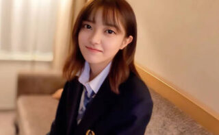 Tokyo Girl’s Guide: Suzuran, 21, Freelancer