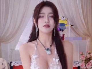 Super Goddess Bridal Outfit Explosion and Frenzied Ejaculation NTR Story Wedding with Various Penis Violent Penis Penis Thrusts Multiple Times Top-Tier Ejaculation